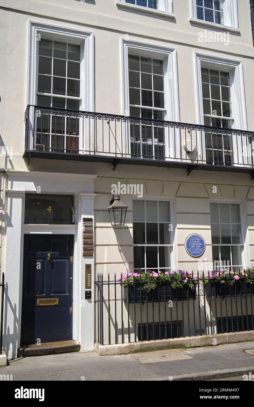 Frederic Chopin Blue-Gedenktafel auf einem Anwesen, St. James’s Place, Mayfair London, England Stockfoto
