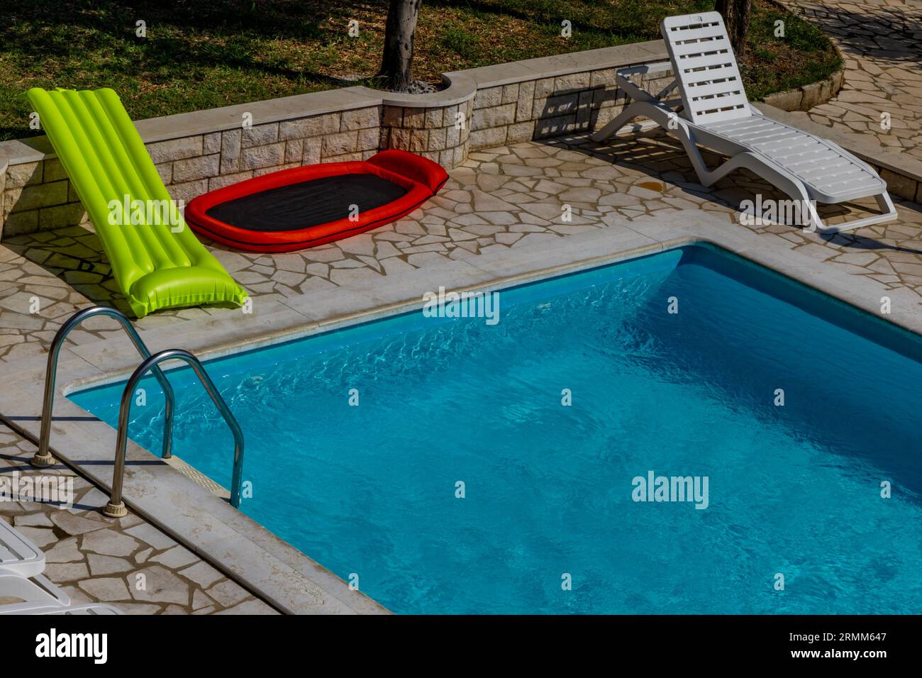 Reinigung Pool Chlorierungssieb zur Reinigung von Schwimmbadwasser Kroatien Stockfoto