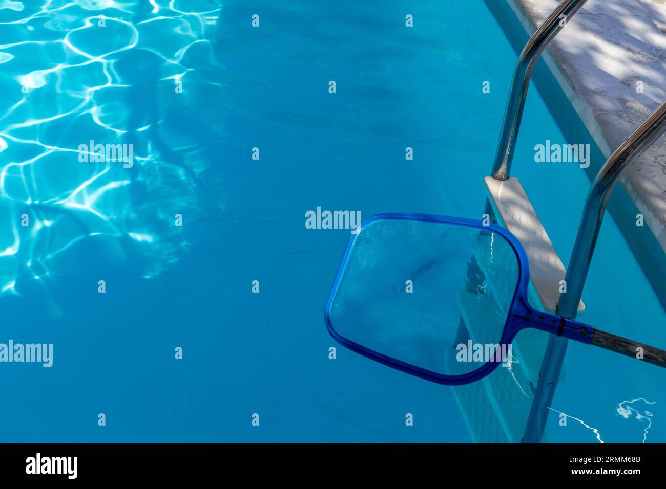 Reinigung Pool Chlorierungssieb zur Reinigung von Schwimmbadwasser Kroatien Stockfoto