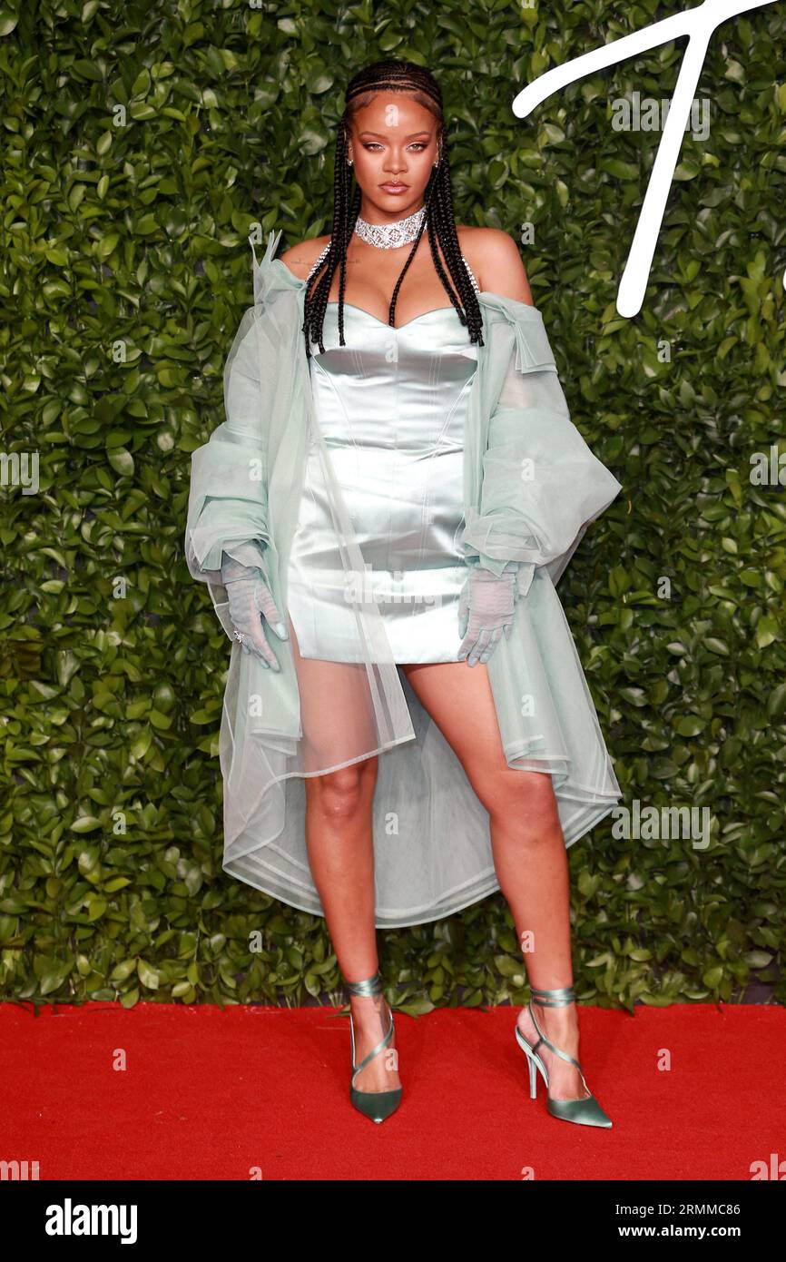 Rihanna nimmt an den Fashion Awards in der Royal Albert Hall in London Teil. Stockfoto