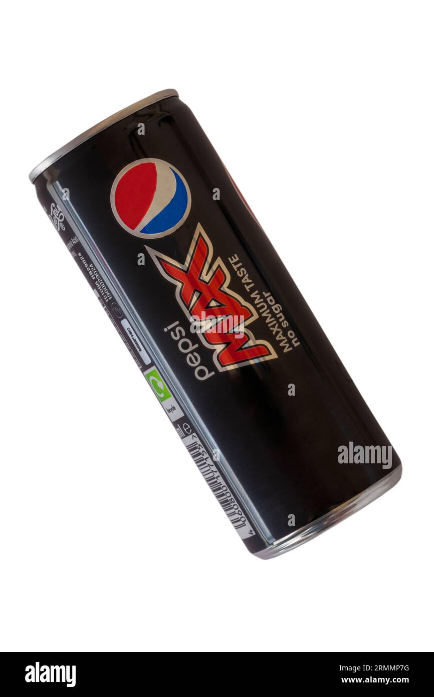 Dose mit Pepsi Max. Geschmack ohne Zucker auf weißem Hintergrund isoliert Stockfoto