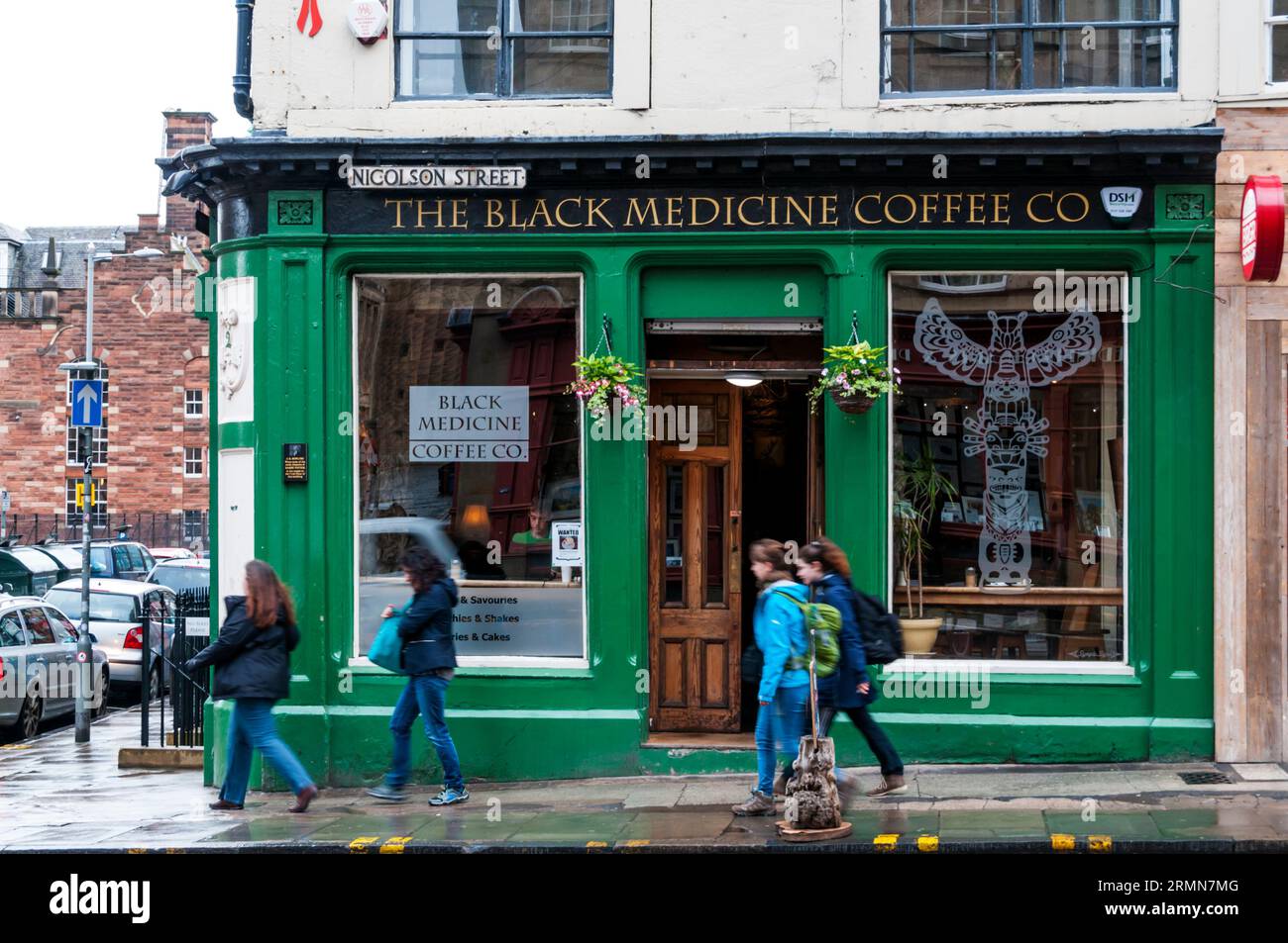 Die Black Medicine Coffee Co in der Nicolson Street, Edinburgh. Wo J K Rowling einige frühe Teile der Harry-Potter-Buchserie schrieb. Stockfoto