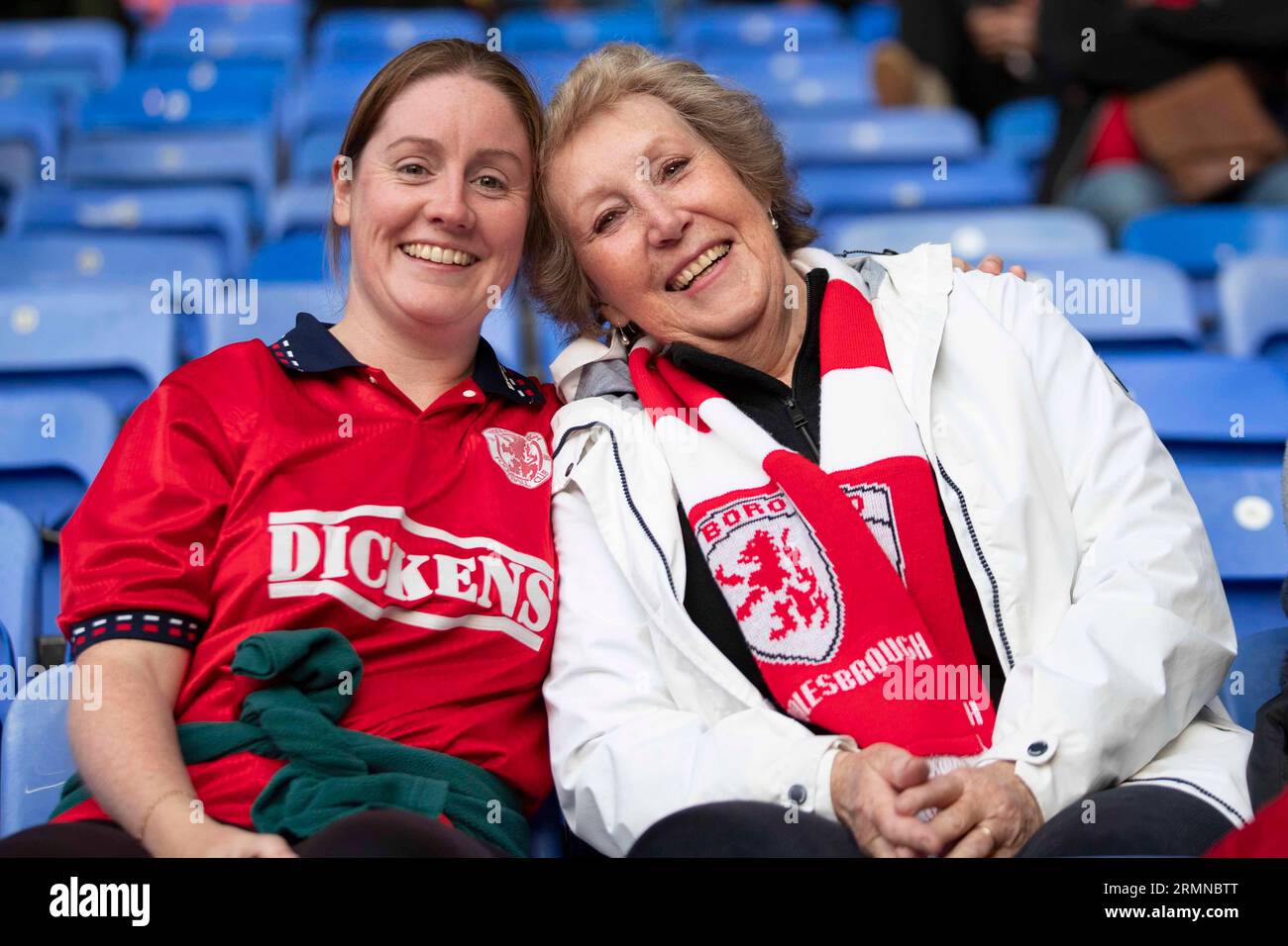 Middlesbrough-Fans während des Carabao Cup 2nd Round Match zwischen Bolton Wanderers und Middlesbrough im Toughsheet Stadium, Bolton am Dienstag, den 29. August 2023. (Foto: Mike Morese | MI News) Credit: MI News & Sport /Alamy Live News Stockfoto