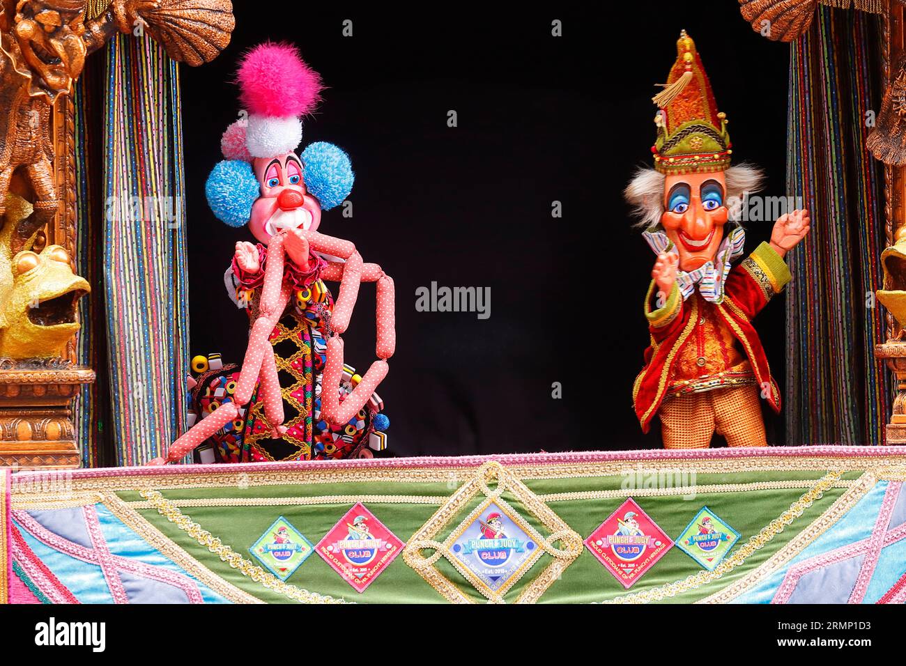 Punch & Judy Puppenshow in den Heights of Abraham in Matlock, Derbyshire, Großbritannien Stockfoto