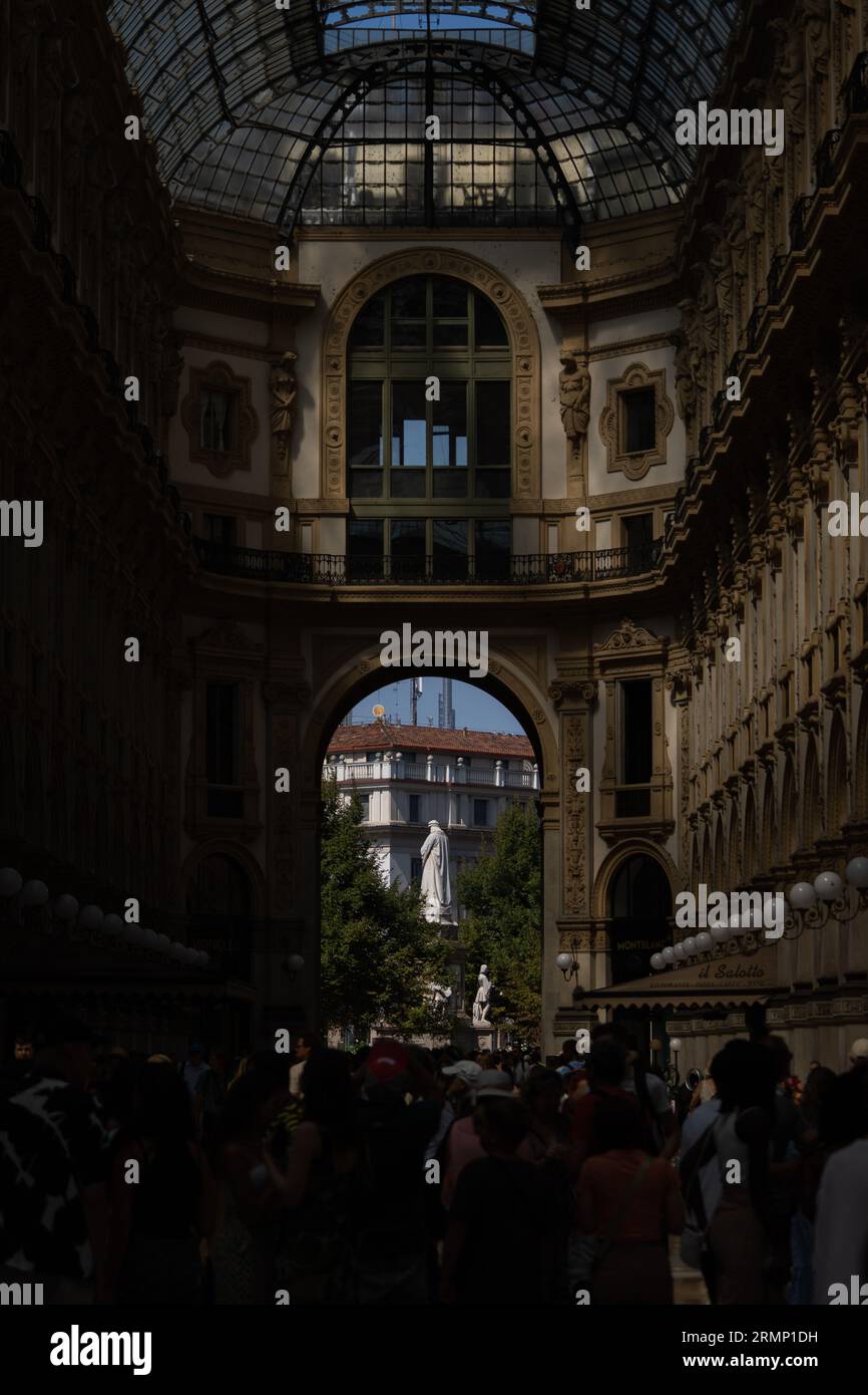 Mailand, Galerie vittorio Emanuele II, leonardo da vinci, castello sforzesco, giuseppe garibaldi e duomo di milano Stockfoto