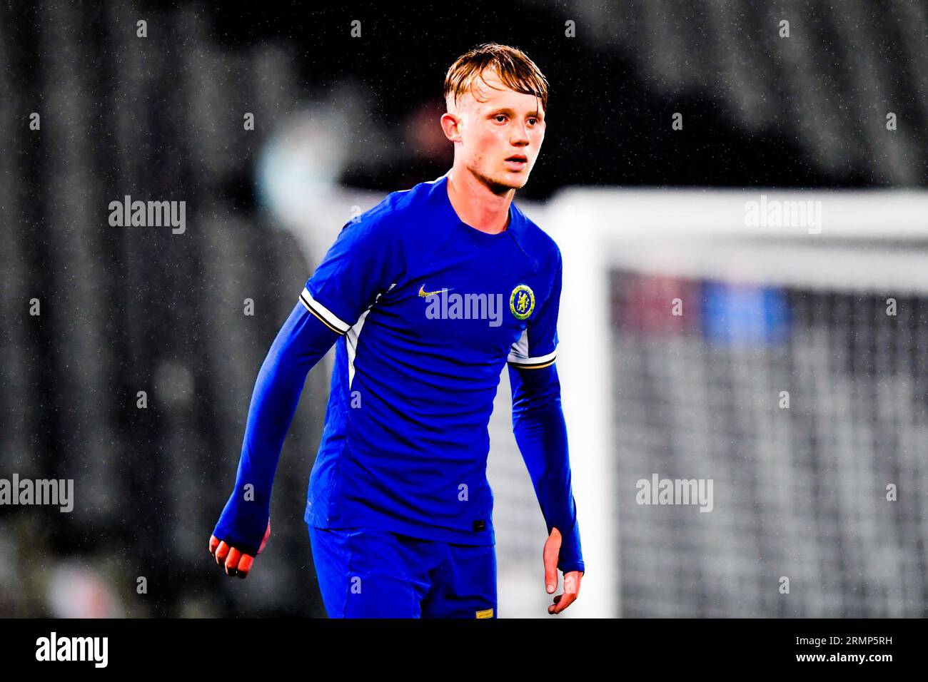 Billy Gee (56 Chelsea) schaut während des EFL Trophy-Spiels zwischen MK Dons und Chelsea im Stadion MK, Milton Keynes am Dienstag, den 29. August 2023 an. (Foto: Kevin Hodgson | MI News) Credit: MI News & Sport /Alamy Live News Stockfoto