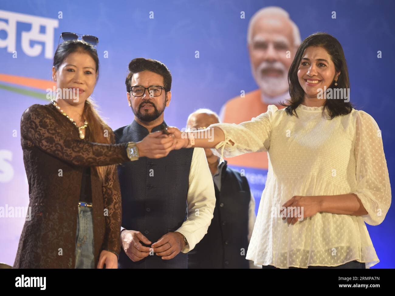 New Delhi, Indien. 29. August 2023. NEW DELHI, INDIEN - AUGUST 29: Der Minister der Union für Jugend und Sport Anurag Singh Thakur mit der Sportsekretärin Sujata Chaturvedi und der Boxerin Mary KOM, der indischen Athletin Anju Bobby Georage, während des National Sports Day am 29. August 2023 im JLN Stadium in New Delhi, Indien. (Foto: Sonu Mehta/Hindustan Times/SIPA USA) Credit: SIPA USA/Alamy Live News Stockfoto
