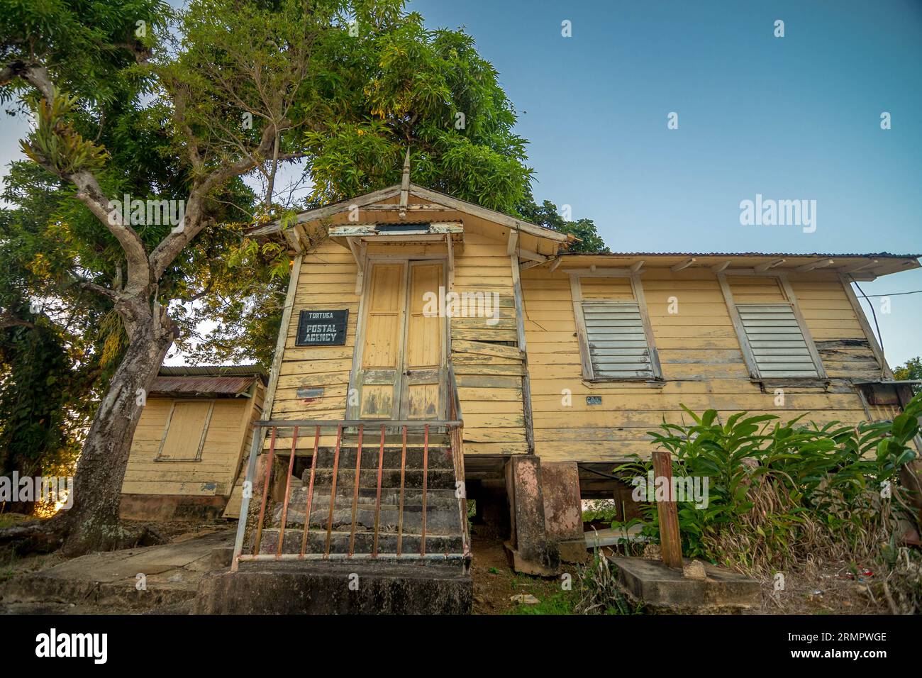 Verlassenes Postamt in Tortuga, Central Trinidad Stockfoto