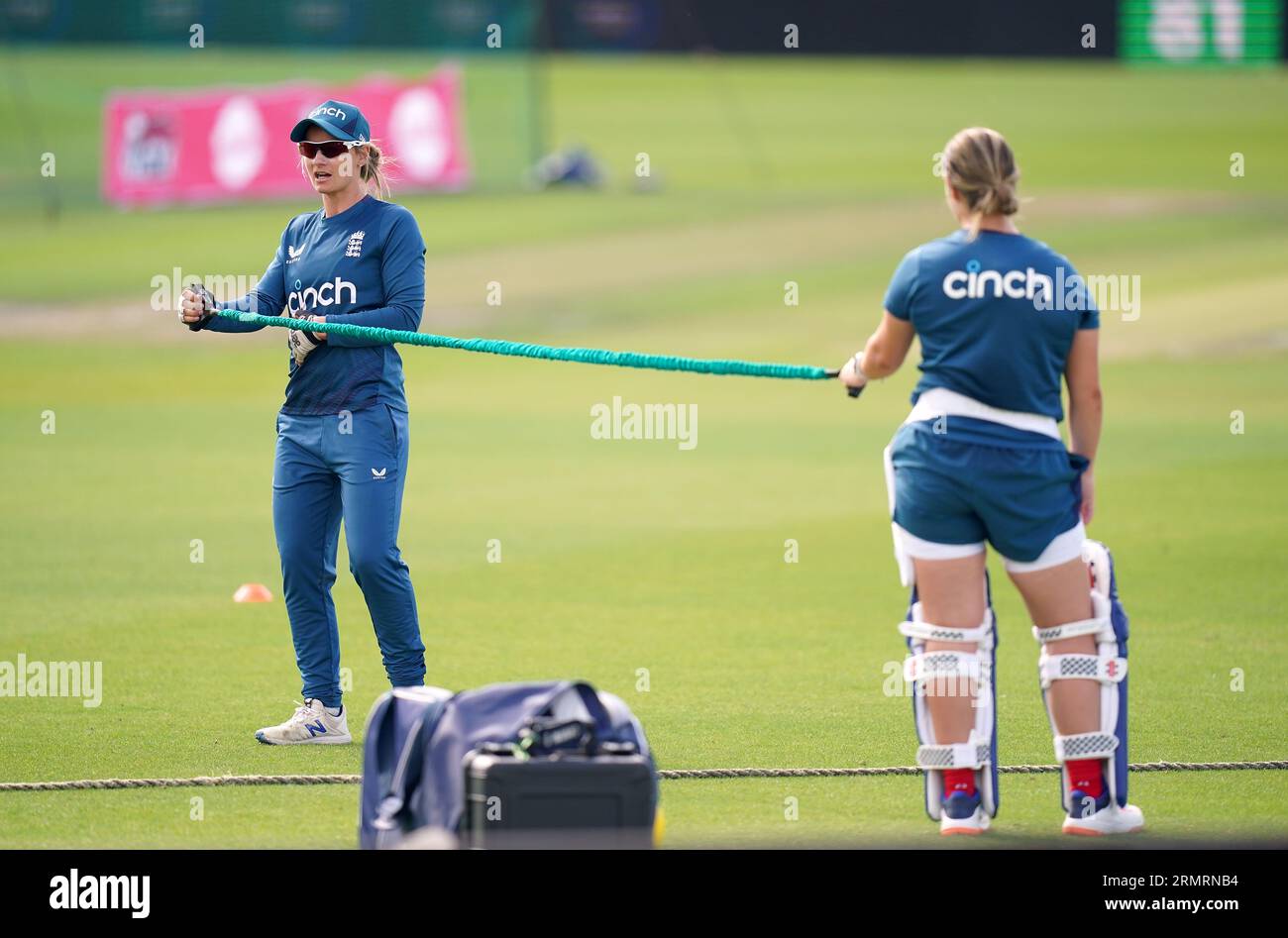 Der Engländer Danni Wyatt während einer Netzsitzung am 1. Central County Ground, Brighton und Hove. Bilddatum: Mittwoch, 30. August 2023. Stockfoto