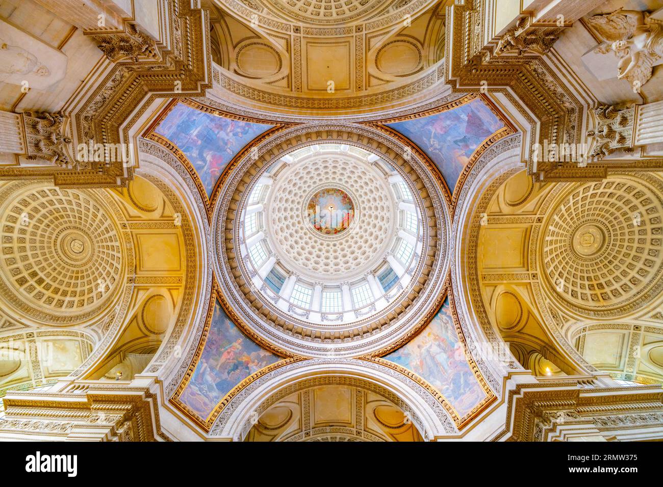 Dekorative und bemalte Decke des Pantheon in Paris, Frankreich Stockfoto