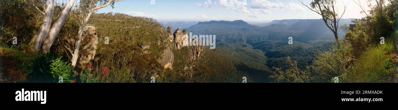 Australien. New South Wales. Blue Mountains. Drei Schwestern Felsformation. Stockfoto