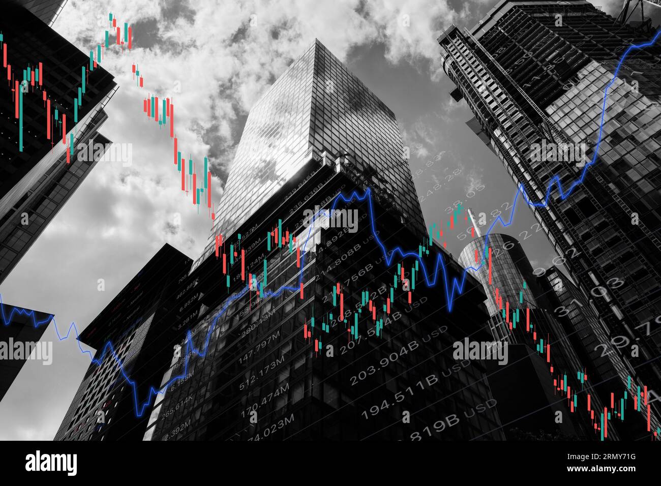 Investitionskonzept mit digitalem AktienCandlestick, Grafik und Preisindikator, Immobilien- und Wirtschaftsindikator und Hintergrund von Wolkenkratzern. Stockfoto