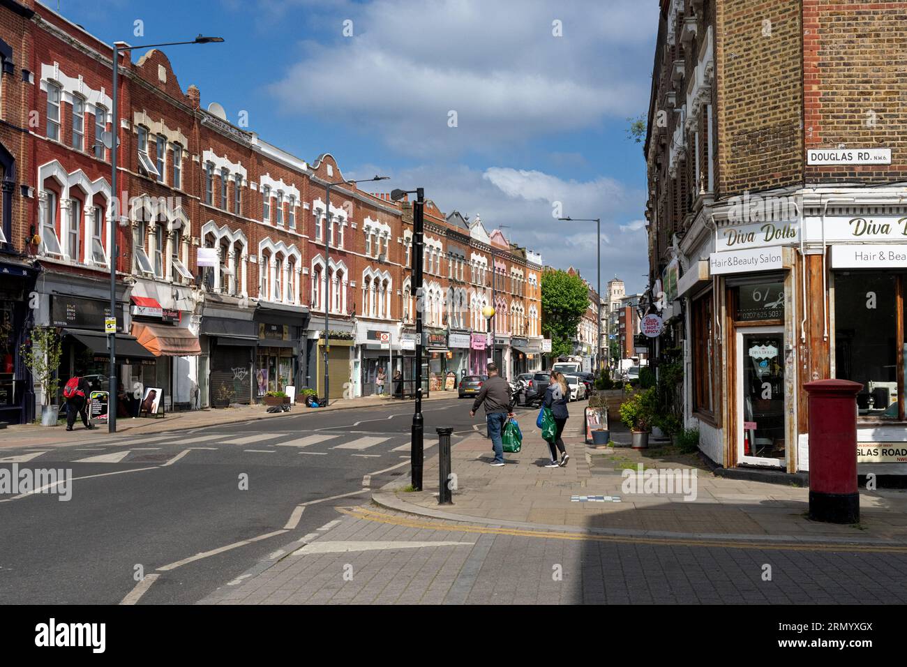Douglas Road, Queens Park, North West London Stockfoto