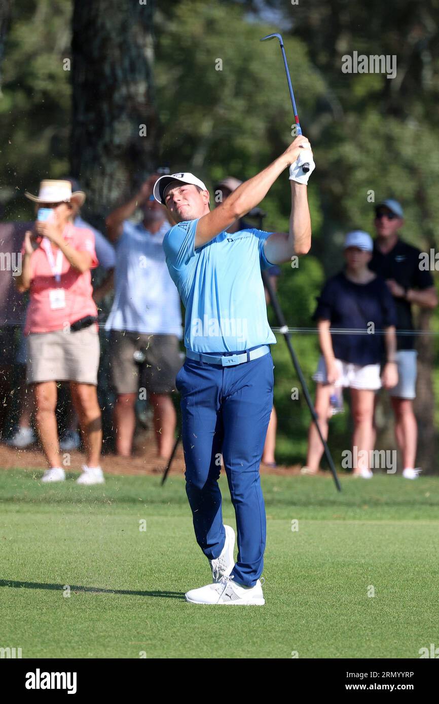 ATLANTA, GA - AUGUST 25: Viktor Hovland during the second round of the 2023 Tour Championship on August 25, 2023 at East Lake Golf Club in Atlanta, Georgia. (Photo by Michael Wade/Icon Sportswire) (Icon Sportswire via AP Images) Stockfoto