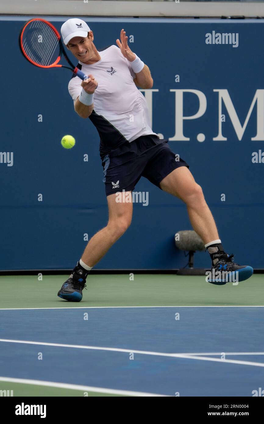 Andy Murray (GBR) nahm an der 1. Runde der Männer beim US Open Tennis 2023 Teil Stockfoto