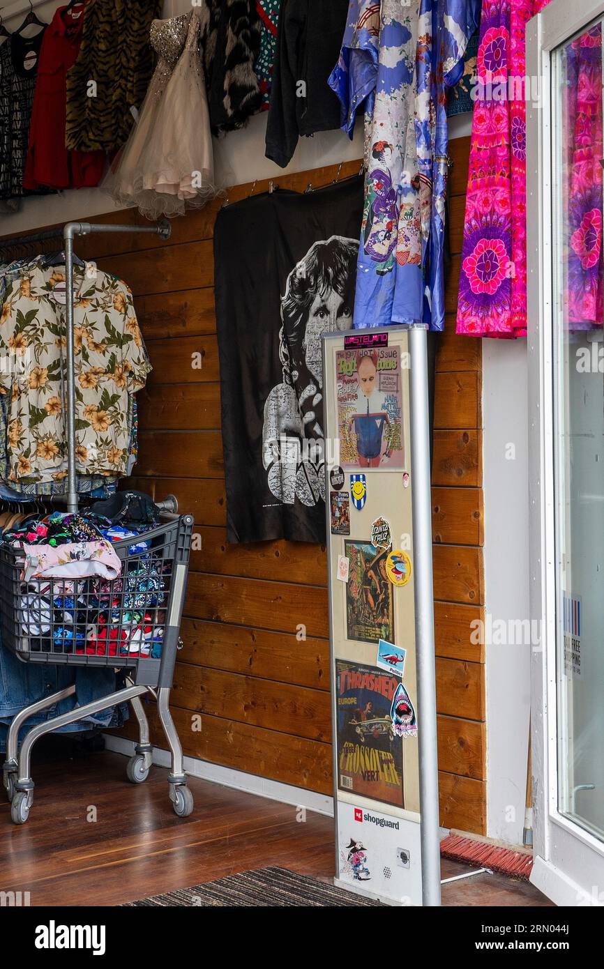 Inneneinrichtung des Sputnik Vintage Store in Reykjavik, Island. Second