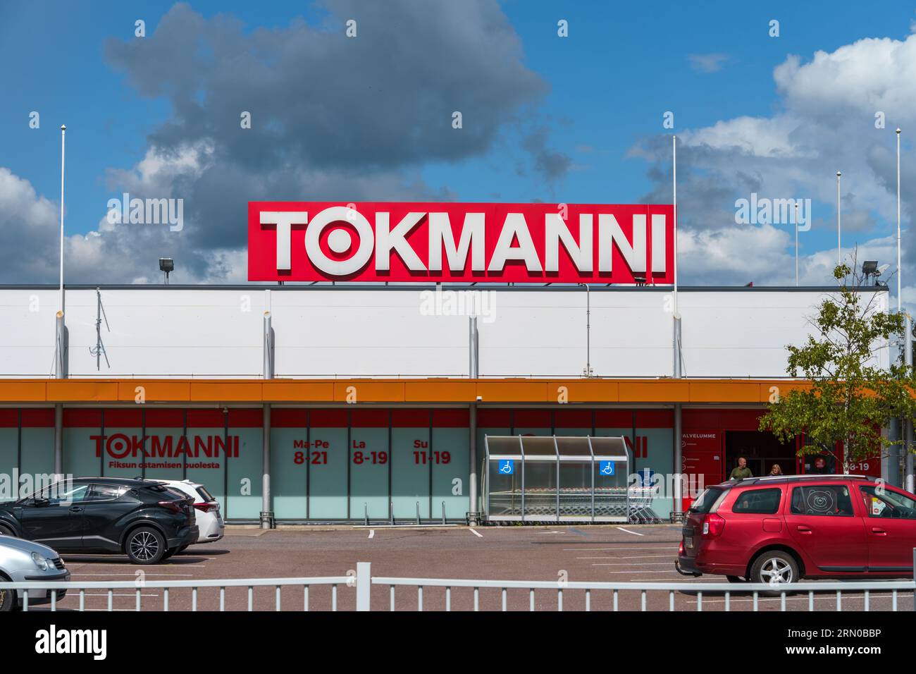 Tokmanni in Hollola, Finnland. Juli 30, 2023. Stockfoto