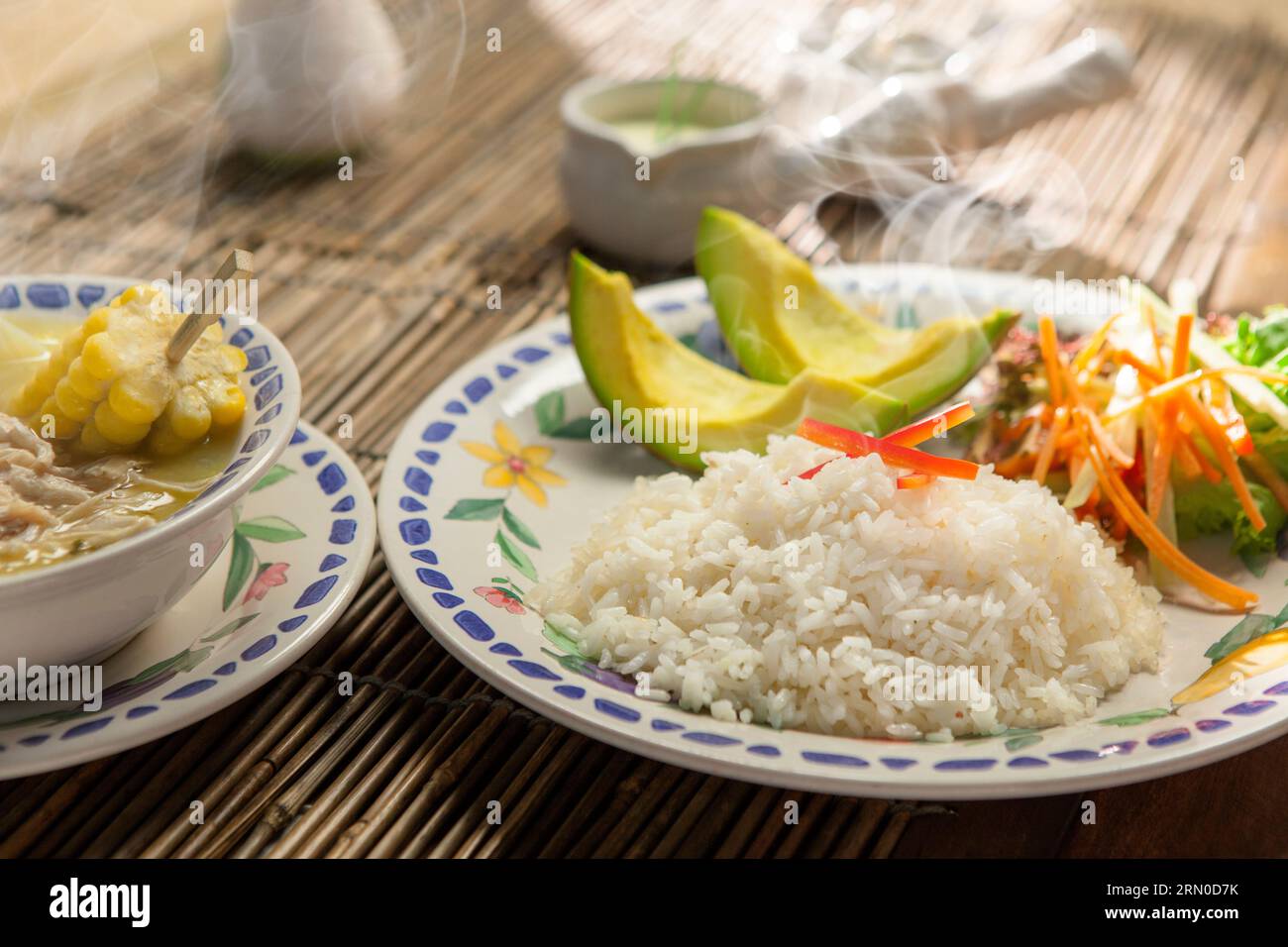 Traditionelles kolumbianisches Gericht, typisch lateinische Rezepte mit Reis Stockfoto