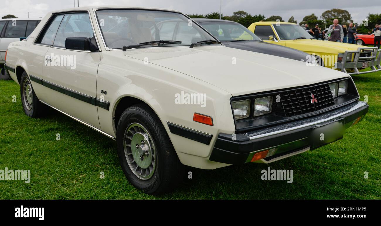 Mitsubishi Scorpion Coupe White bei der Vintage Retro Show Shine Day Out, Melbourne Victoria Mitsubishi Galant Lambda Chrysler Sigma Scorpion Stockfoto