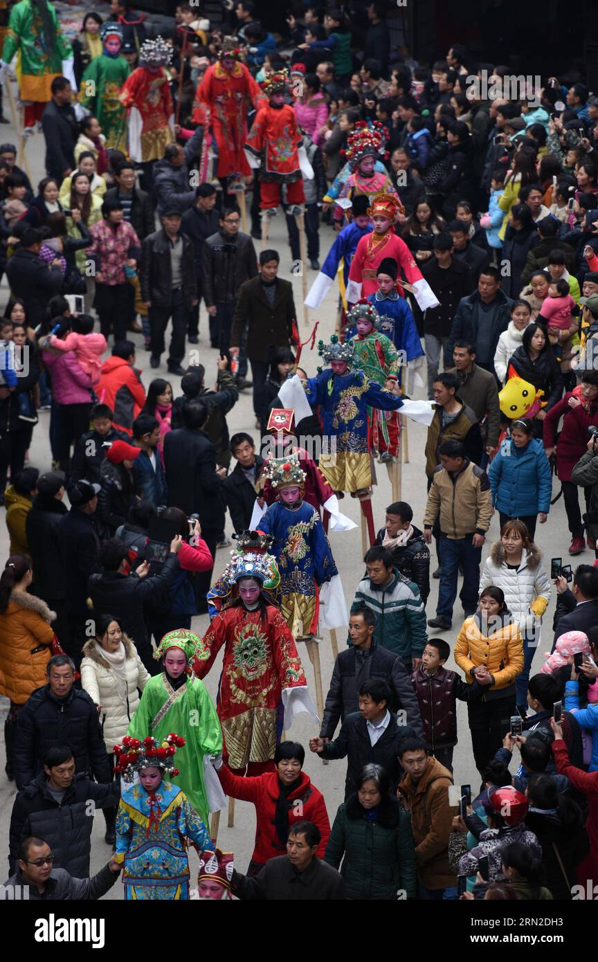 (150302) -- MILUO, 2. März 2015 -- Children Performing Taigushi (Carry ...