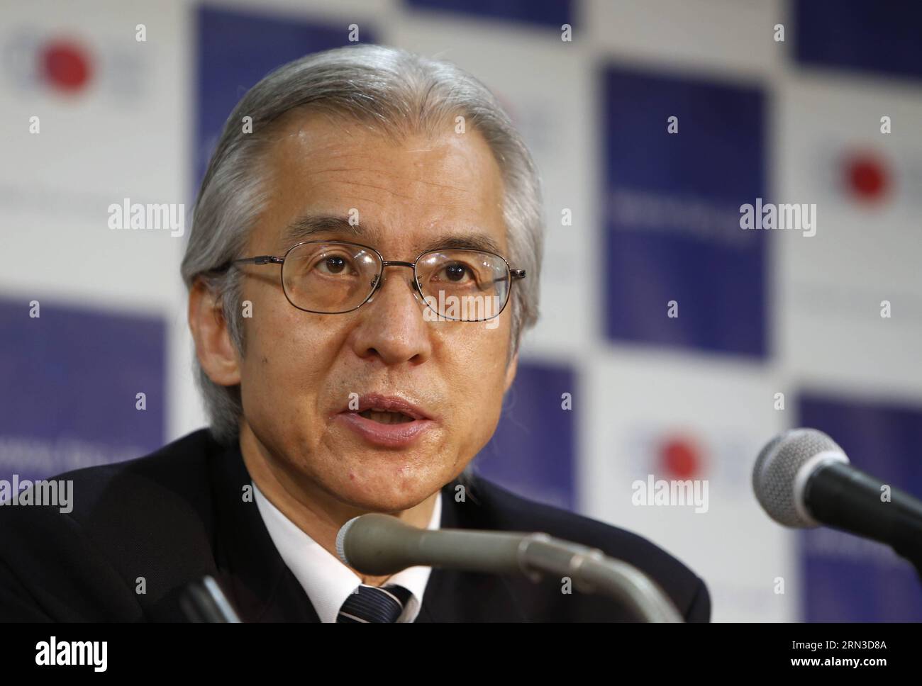 (150414) -- TOKIO, 14. April 2015 -- Joji Morishita, japanischer kommissar der Internationalen Walfangkommission (IWC), spricht während einer Pressekonferenz in Tokio, Japan, am 14. April 2015. Das IWC sagte am Montag, dass Japans überarbeiteter Plan für die Erforschung des Walfangs in der Antarktis immer noch keine überzeugende Erklärung dafür enthält, warum es die Säugetiere töten muss. )(azp) JAPAN-TOKIO-WALFANG Stringer PUBLICATIONxNOTxINxCHN Tokio 14. April 2015 Joji Morishita Japan S-Kommissar bei der Internationalen WALFANGKOMMISSION IWC spricht während einer Pressekonferenz in Tokio Japan 14. April 2015 IWC sagte AM Montag Thatcher Japan Stockfoto