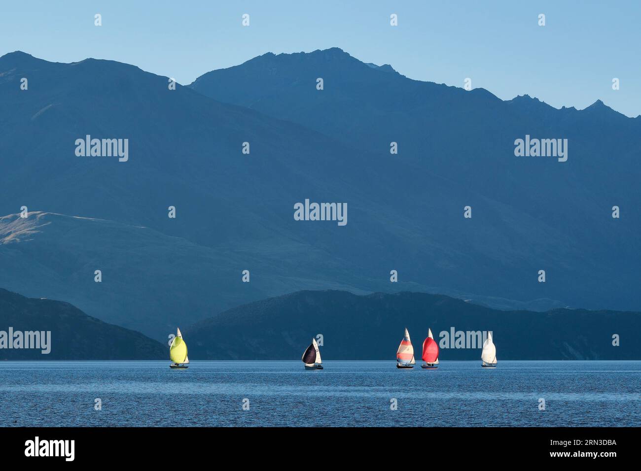 Neuseeland, South Island, Otago, Queenstown-Lakes District, Wanaka, Segeln auf dem Lake Wanaka Stockfoto