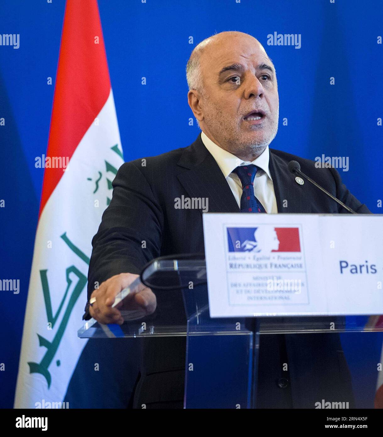 150602 -- PARIS, 2. Juni 2015 -- der irakische Premierminister Haider al-Abadi nimmt am 2. Juni 2015 an einem gemeinsamen Pressegespräch mit dem französischen Außenminister Laurent Fabius und dem stellvertretenden US-Außenminister Antony blinken Teil. Der französische Außenminister Laurent Fabius sagte am Dienstag, dass der Kampf gegen die IS-Militanten im Irak länger dauern würde als erwartet, und bekräftigte die Entschlossenheit der Koalitionsländer, die islamistische Bedrohung in der Region zu beseitigen. wr FRANKREICH-PARIS-IRAK-KAMPF GEGEN IS-KONFERENZ ChenxXiaowei PUBLICATIONxNOTxINxCHN Stockfoto