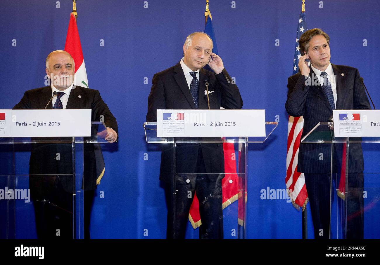 150602 -- PARIS, 2. Juni 2015 -- der französische Außenminister Laurent Fabius C nimmt am 2. Juni 2015 an einem gemeinsamen Pressegespräch mit dem irakischen Premierminister Haider al-Abadi L und dem stellvertretenden US-Staatssekretär Antony blinken in Paris Teil. Der französische Außenminister Laurent Fabius sagte am Dienstag, dass der Kampf gegen die IS-Militanten im Irak länger dauern würde als erwartet, und bekräftigte die Entschlossenheit der Koalitionsländer, die islamistische Bedrohung in der Region zu beseitigen. wr FRANKREICH-PARIS-IRAK-KAMPF GEGEN IS-KONFERENZ ChenxXiaowei PUBLICATIONxNOTxINxCHN Stockfoto