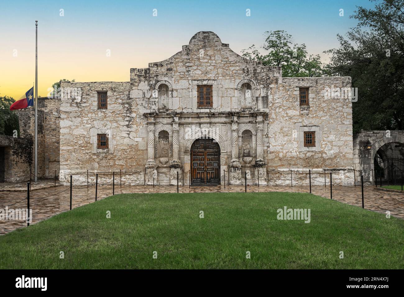 Die historische Mission San Antonio de Valero, bekannt als The Alamo in San Antonio, Texas. Stockfoto