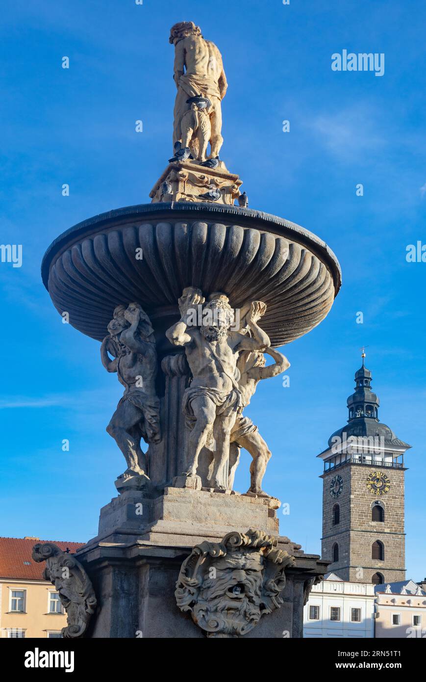 Schwarzer Turm und Samson-Brunnen am Premysl Otakar II Platz in der historischen Altstadt von Ceske Budejovice, eske Bud Jovice, Südböhmen, Tschechien Stockfoto