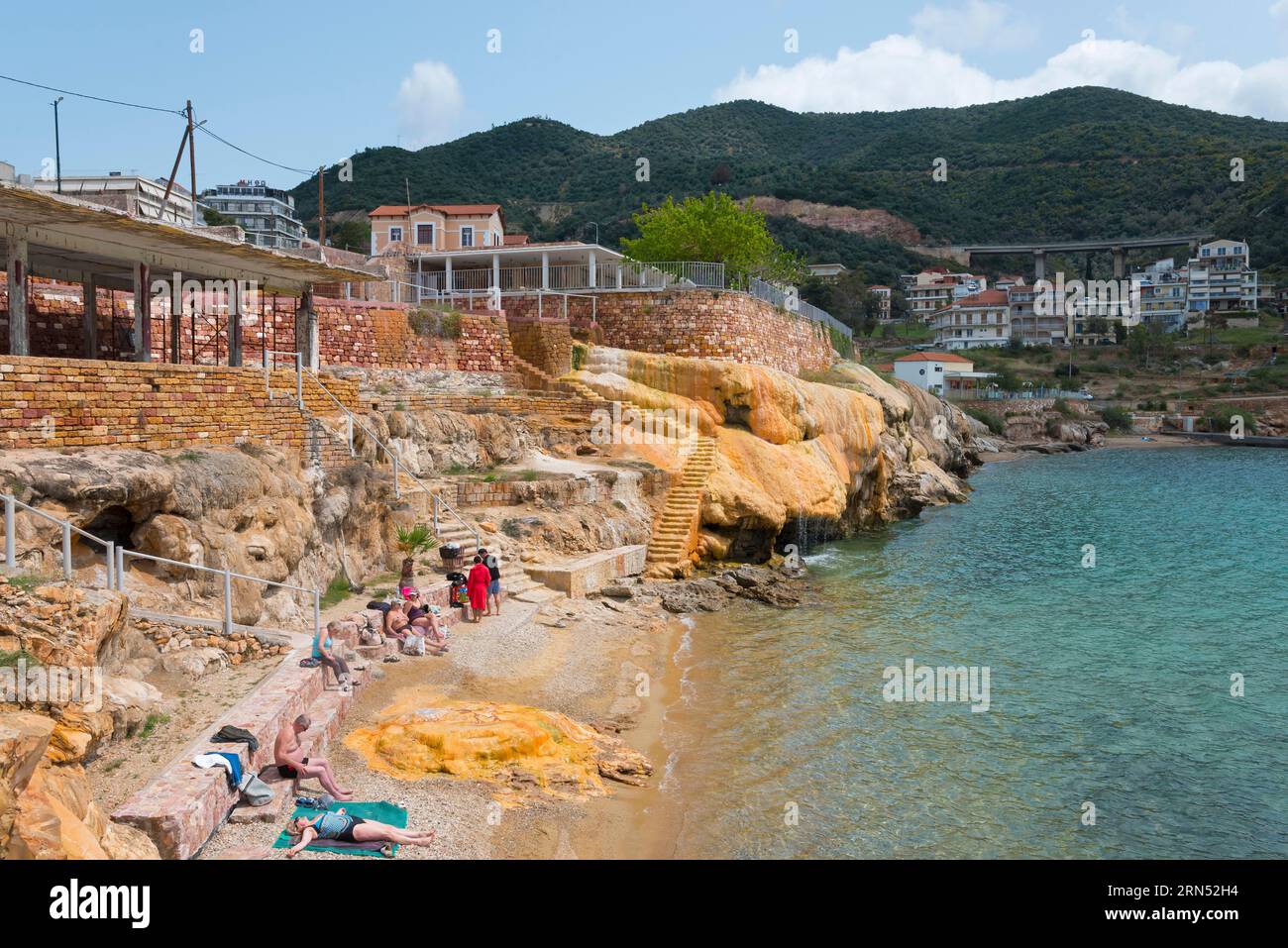 Thermalwasser, Spa, Loutra Edipsou, Edipsos, Aedipsos, Aedipsou, Istiea-Edipsos, Insel Euboea, Mittelgriechenland, Griechenland Stockfoto Thermalwasser, Spa, Loutra Edipsou, Edipsos, Aedipsos, Aedipsou, Istiea-Edipsos, Insel Euboea, Mittelgriechenland, Griechenland Stockfoto