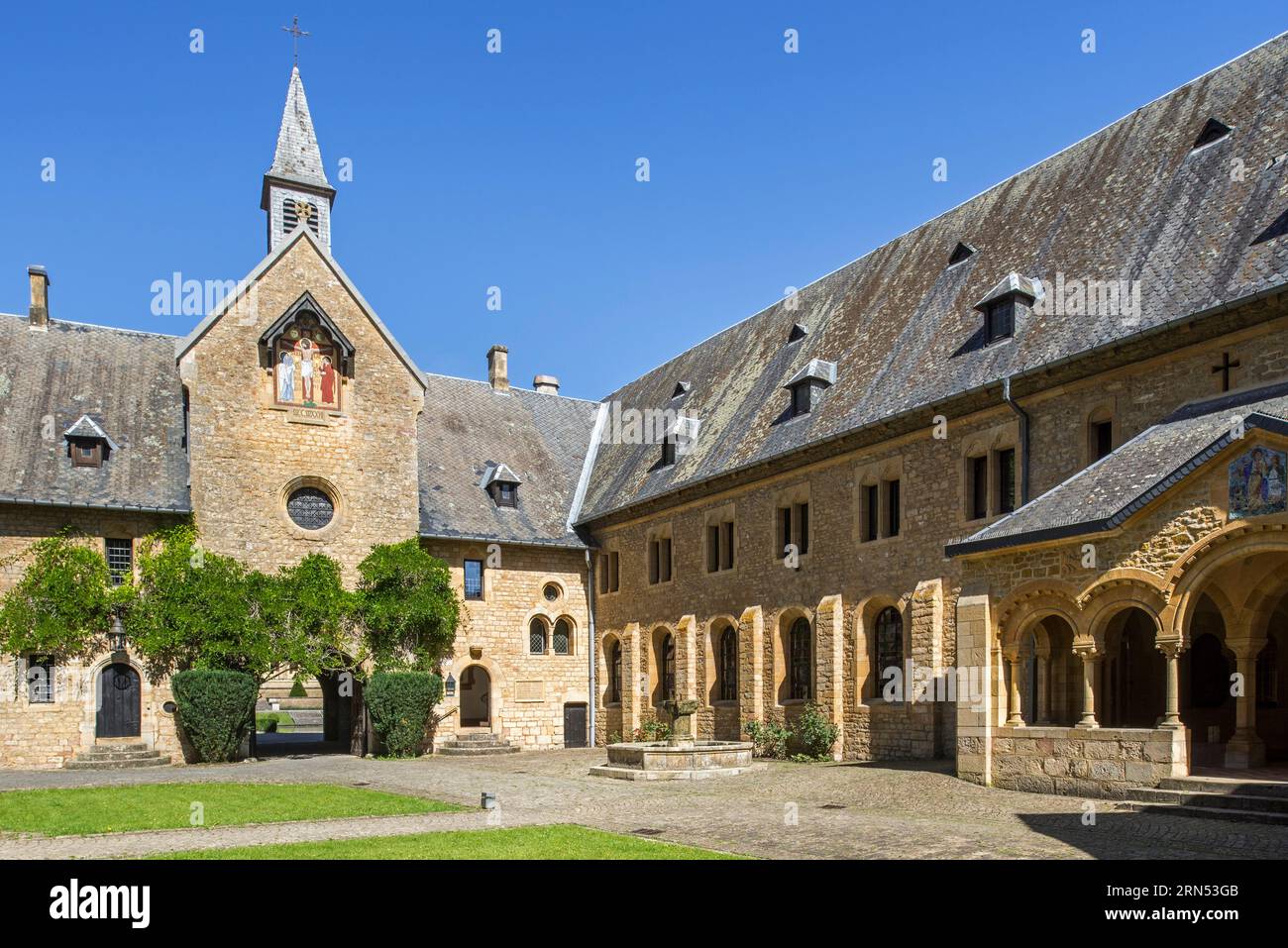 Orval Abbey / Abbaye Notre-Dame d'Orval, Zisterzienserkloster in Villers-devant-Orval, Florenville, Luxemburg, Wallonien, Belgien Stockfoto