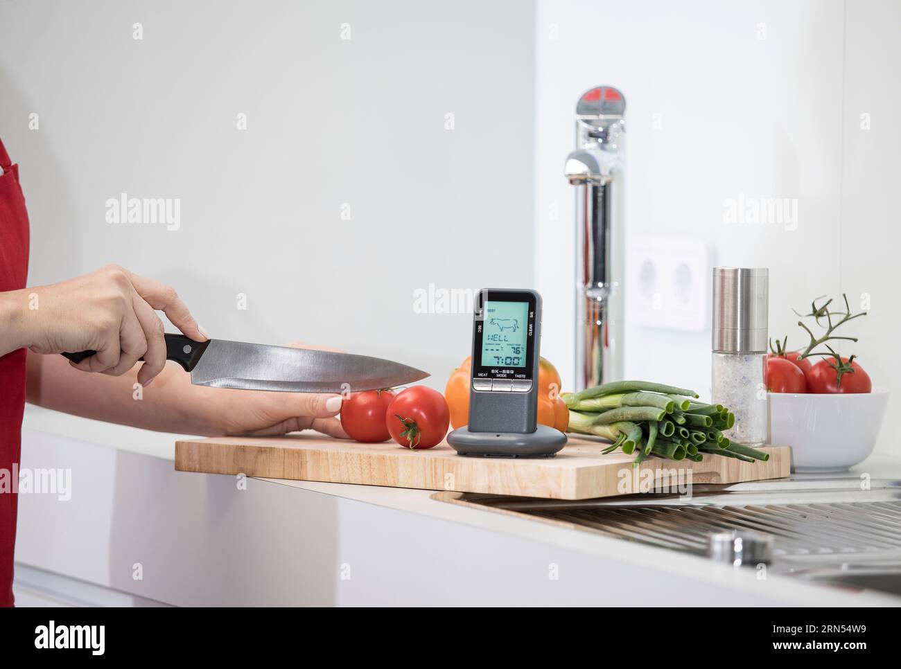 Repeater im/im Freien für digitales Grillthermometer, Grill, Grill in Küche/Kochumgebung Stockfoto