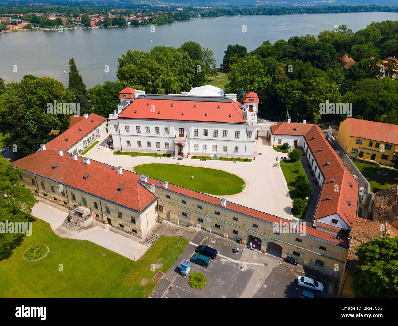 Luftaufnahme, Esterhazy Castle, Tata, Totis, Lake Oereg, Komarom-Esztergom, Mitteltransdanubien, Ungarn Stockfoto