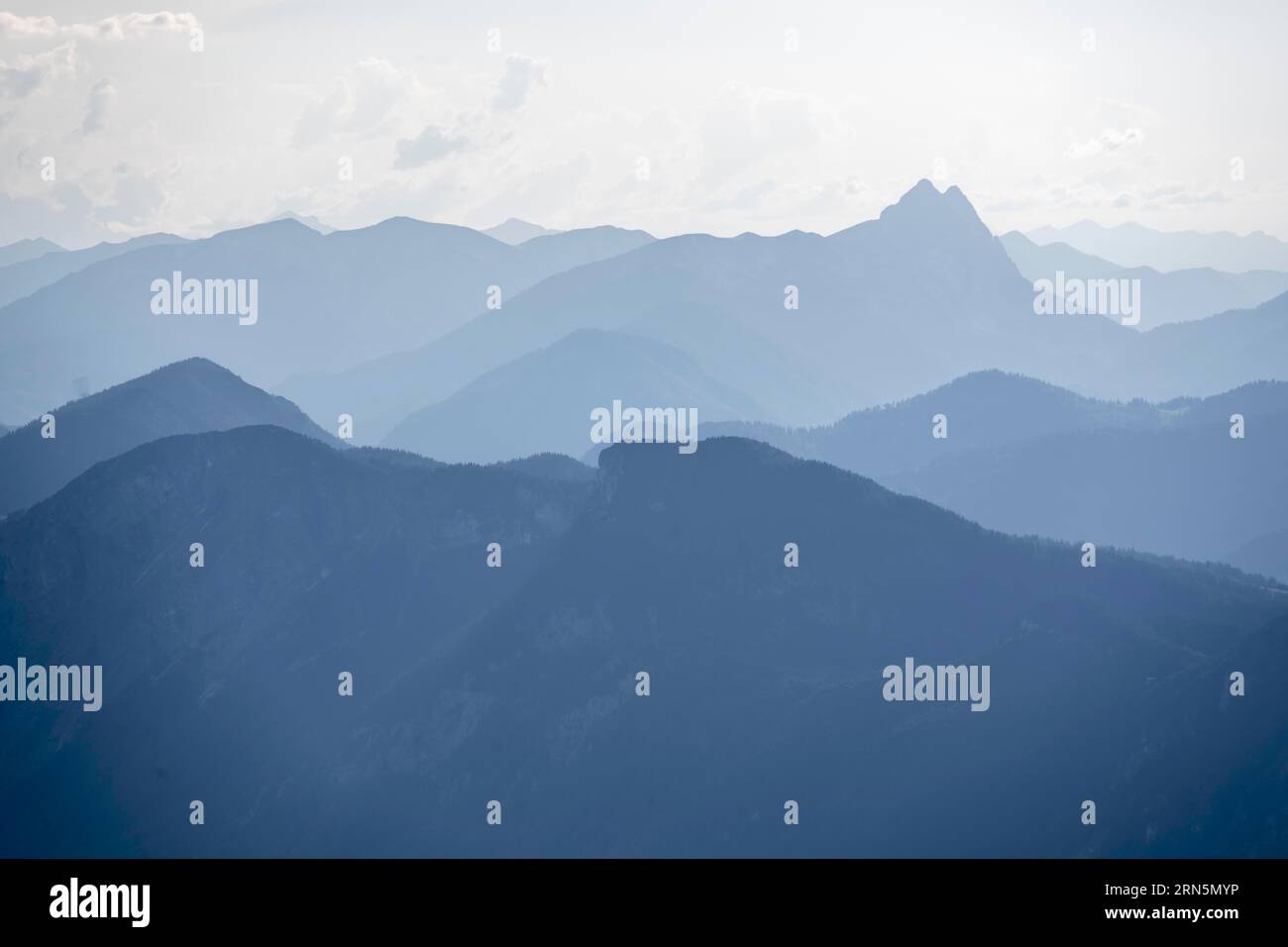 Abendstimmung, Silhouetten, dramatische Bergwelt, Tirol, Österreich Stockfoto