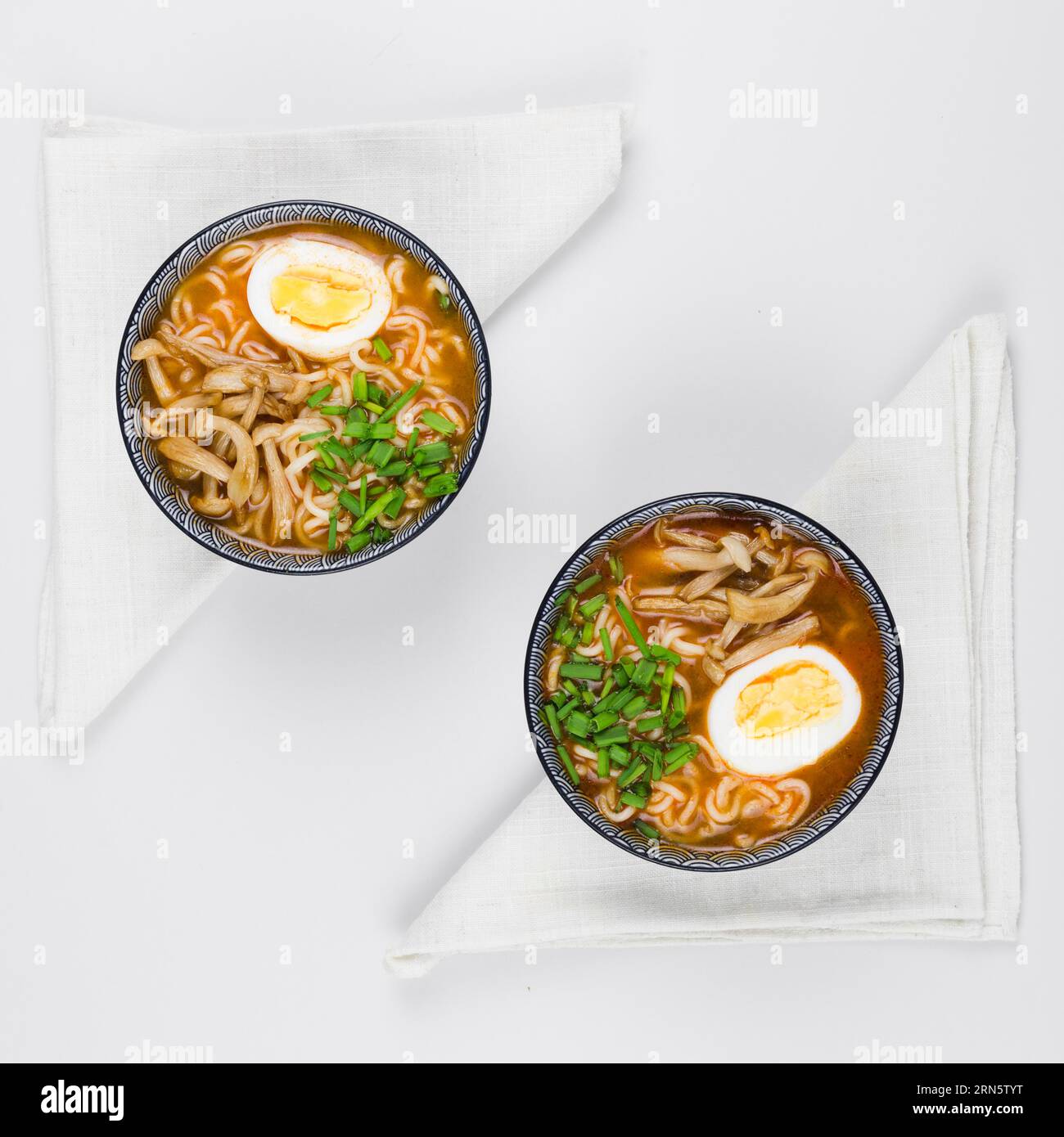 Draufsicht Ramen Schüsseln Stockfoto
