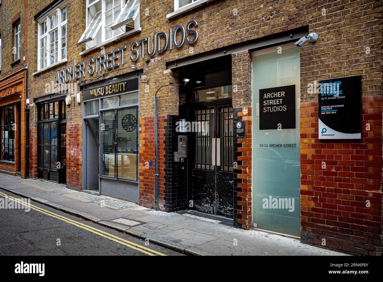 Archer Street Studios Soho London. Gemeinsamer Arbeitsbereich im Herzen von London West End. Workspace ist ein im Jahr 1987 gegründeter Anbieter flexibler Raumfahrt. Stockfoto