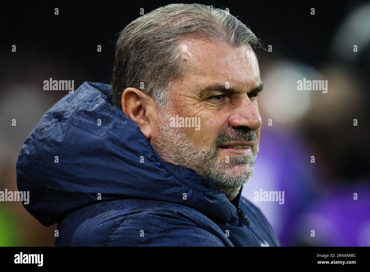 LONDON, UK - 29. August 2023: Tottenham Hotspur Head Coach Ange Postecoglou vor dem Spiel der zweiten Runde des EFL Cup zwischen Fulham FC und Tottenham Hot Stockfoto