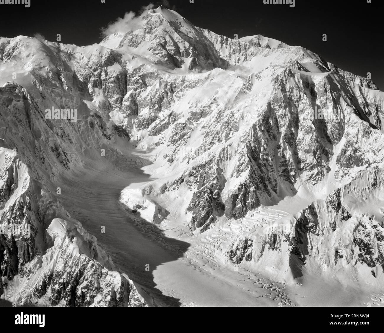 1950ER-JAHRE MOUNT MCKINLEY 20.300 FUSS HÖCHSTER GIPFEL IN NORDAMERIKA IM DENALI-NATIONALPARK ALAKSA USA - M2638 HAR001 HARS SCHNEEBEDECKT Stockfoto