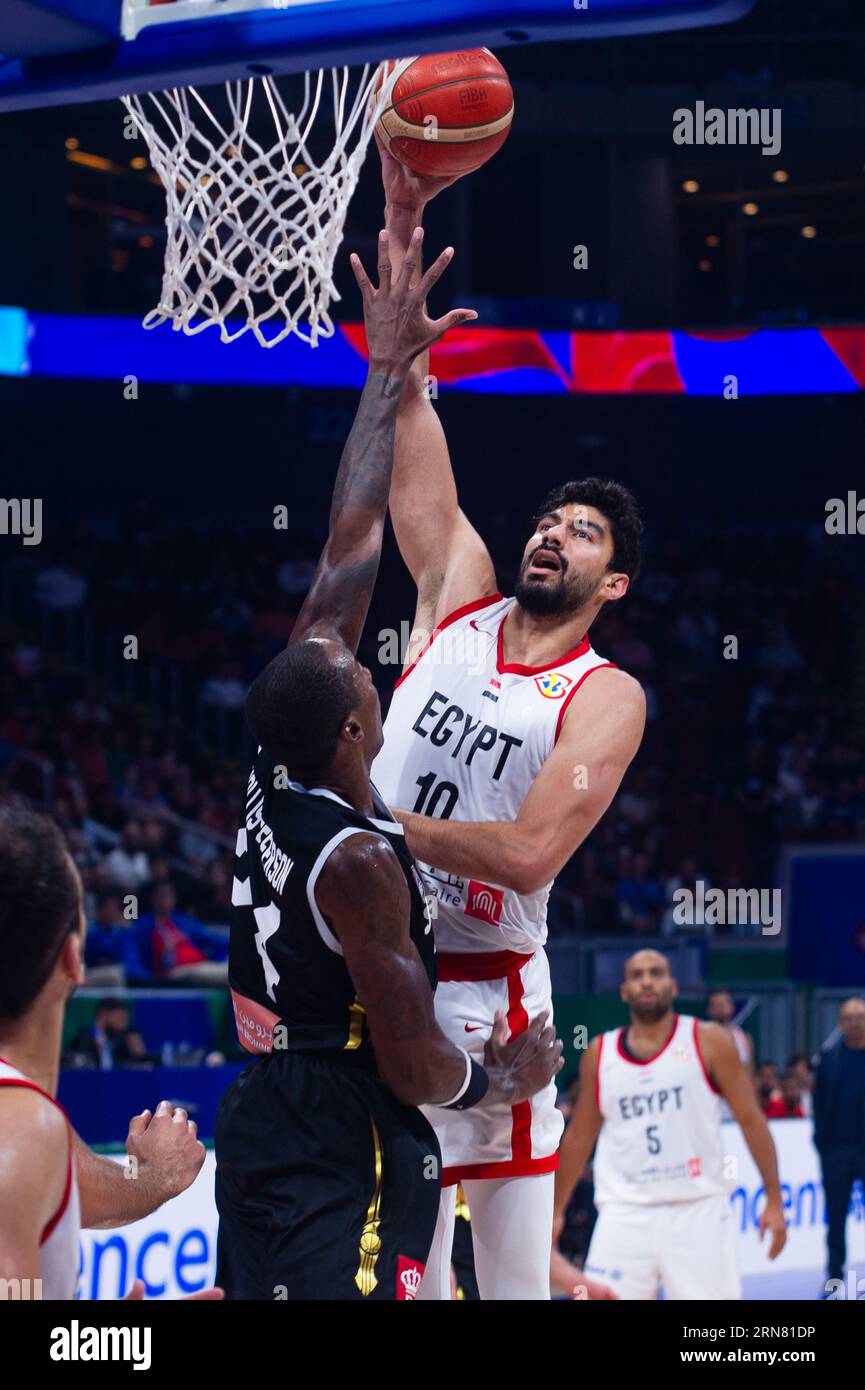 Pasay City, Philippinen. Januar 2009. Rondae Hollis Jefferson (#24) vom Team Jordan versuchte, den Schuss von Anas Mahmoud (#10) vom Team Egypt zu blockieren (Bild: © Noel Tonido/Pacific Press via ZUMA Press Wire) NUR REDAKTIONELLE VERWENDUNG! Nicht für kommerzielle ZWECKE! Stockfoto