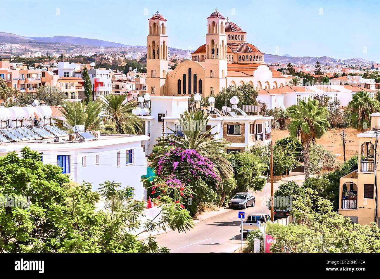Blick auf die Stadt Paphos in Zypern. Paphos ist als Zentrum der antiken Geschichte und Kultur der Insel bekannt. Stockfoto