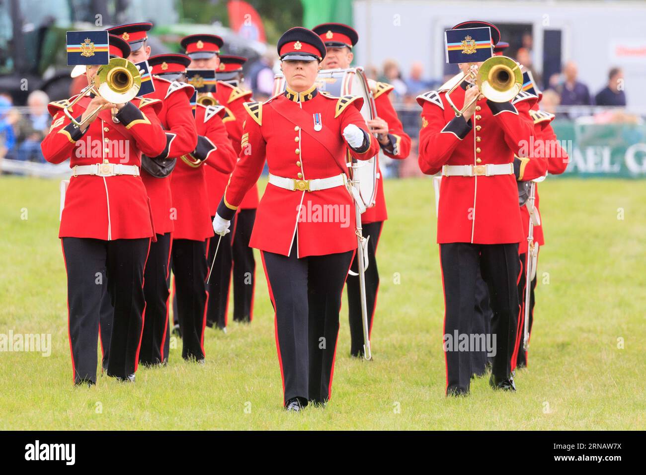 Weedon Park, Aylesbury, Buckinghamshire. UK. Am 31. August 2023 unterhält die britische Armee-Band Tidworth die Massen bei der 154th Bucks County Show Picture Credit: Tim Scrivener/Alamy Live News Stockfoto