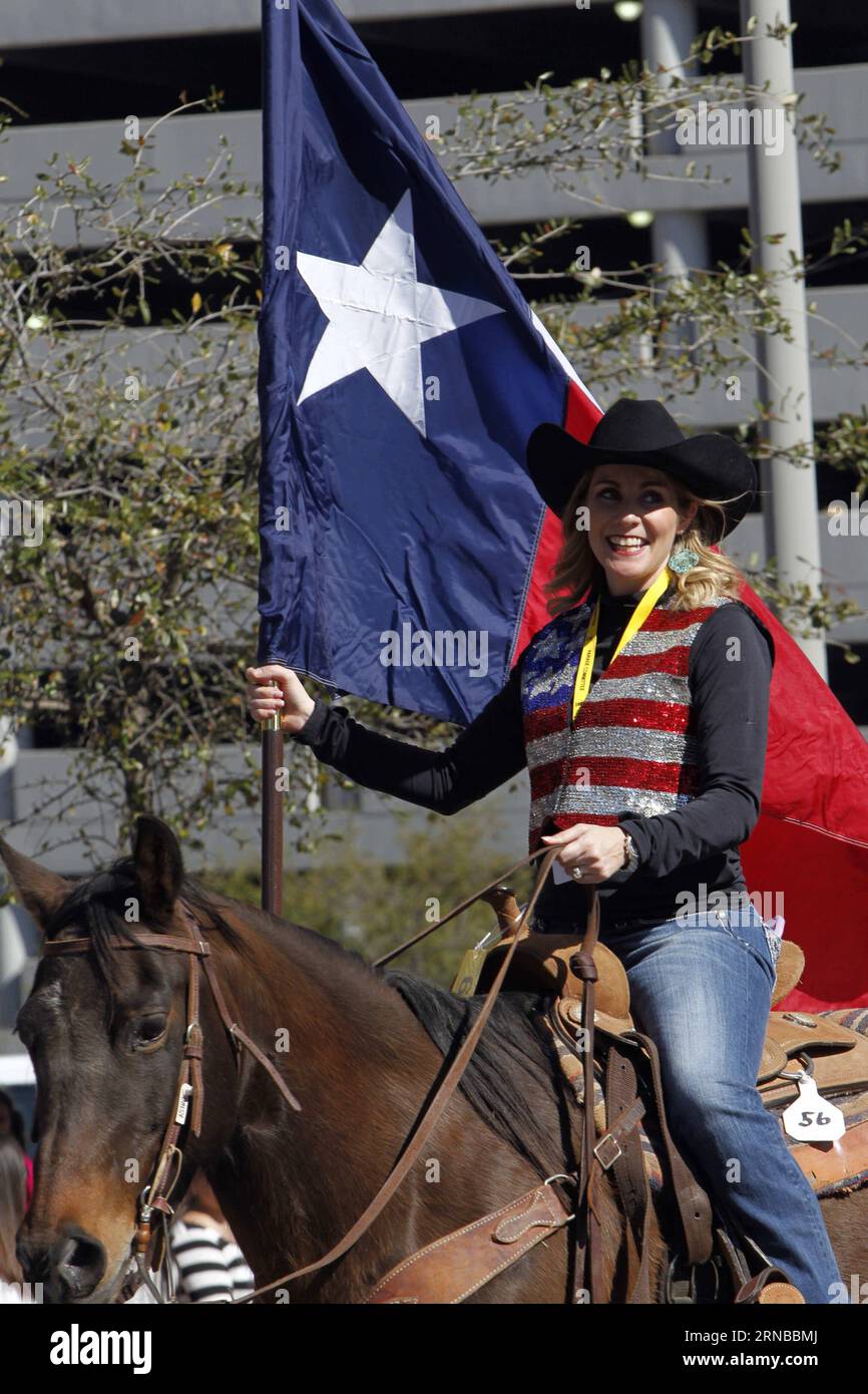 Eine Frau nimmt am 27. Februar 2016 an einer Parade zum Cowboyfestival im Zentrum von Houston, USA, Teil. Das Houston Cowboy Festival wird am 1. März dieses Jahres eröffnet. ) U.S.-HOUSTON-COWBOY FESTIVAL-PARADE SongxQiong PUBLICATIONxNOTxINxCHN eine Frau nimmt AM 27 2016. Februar an einer Parade für das Cowboy Festival in Central Houston, USA, Teil das Houston Cowboy Festival wird AM 1. März dieses Jahres eröffnet. Die U S Houston Cowboy Festival Parade SongxQiong PUBLICATIONxNOTxINxCHN Stockfoto