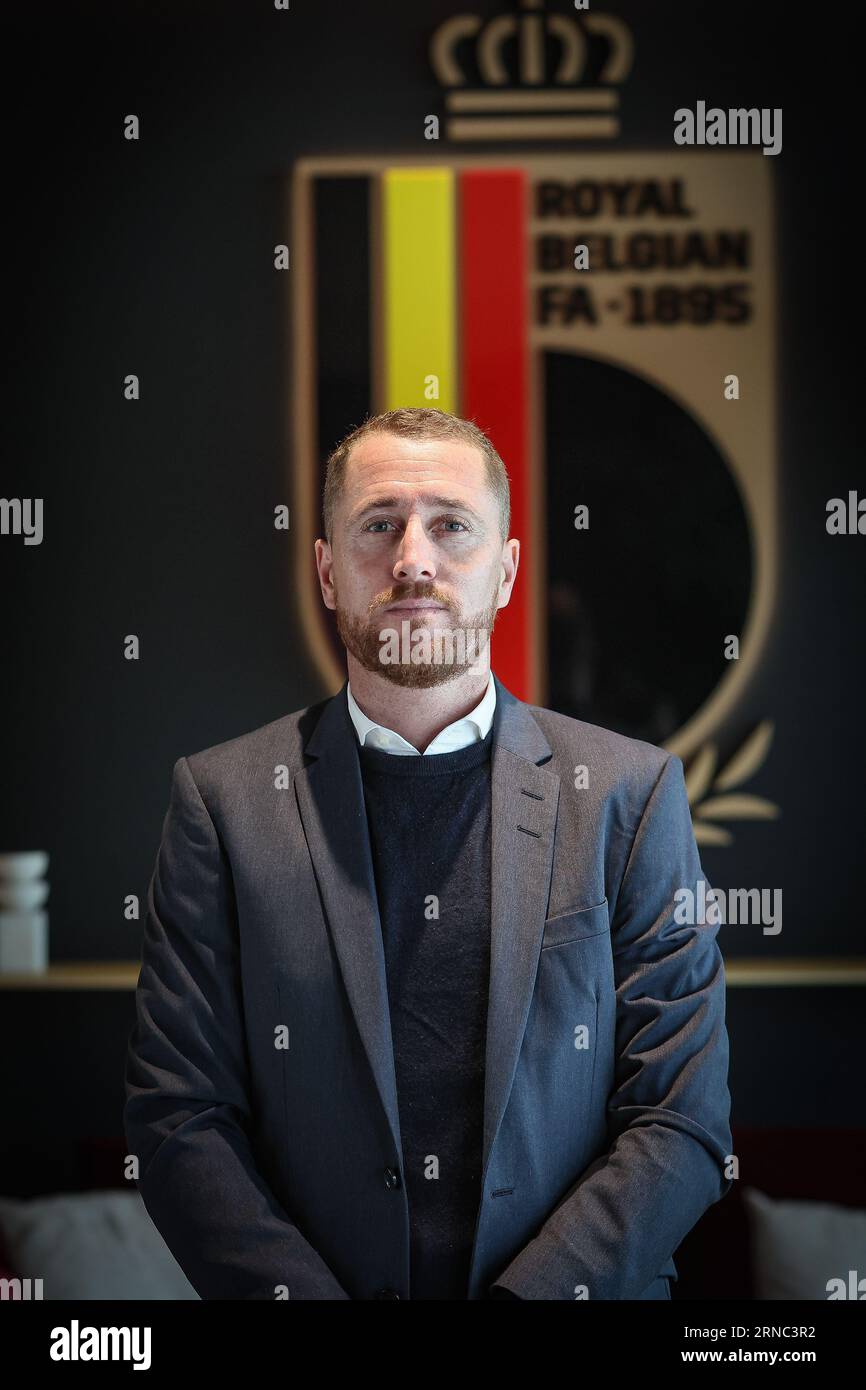 Tubize, Belgien. September 2023. Der belgische u21-Cheftrainer Gil Swerts posiert für den Fotografen vor einer Pressekonferenz der belgischen Fußballnationalmannschaft Red Devils, um die Auswahl für die kommenden Spiele am Freitag, den 1. September 2023, im Hauptsitz des Royal Belgian Football Association RBFA in Tubize bekannt zu geben. Die Teufel spielen in diesem Monat Aserbaidschan und Estland. BELGA PHOTO BRUNO FAHY Credit: Belga News Agency/Alamy Live News Stockfoto