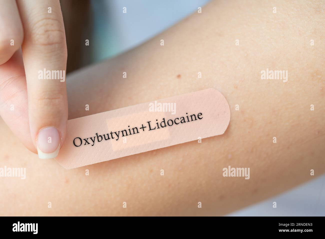 Oxybutynin/Lidocain: Kombination aus Anticholinergikum und Lokalanästhetikum bei überaktiver Blase. Stockfoto