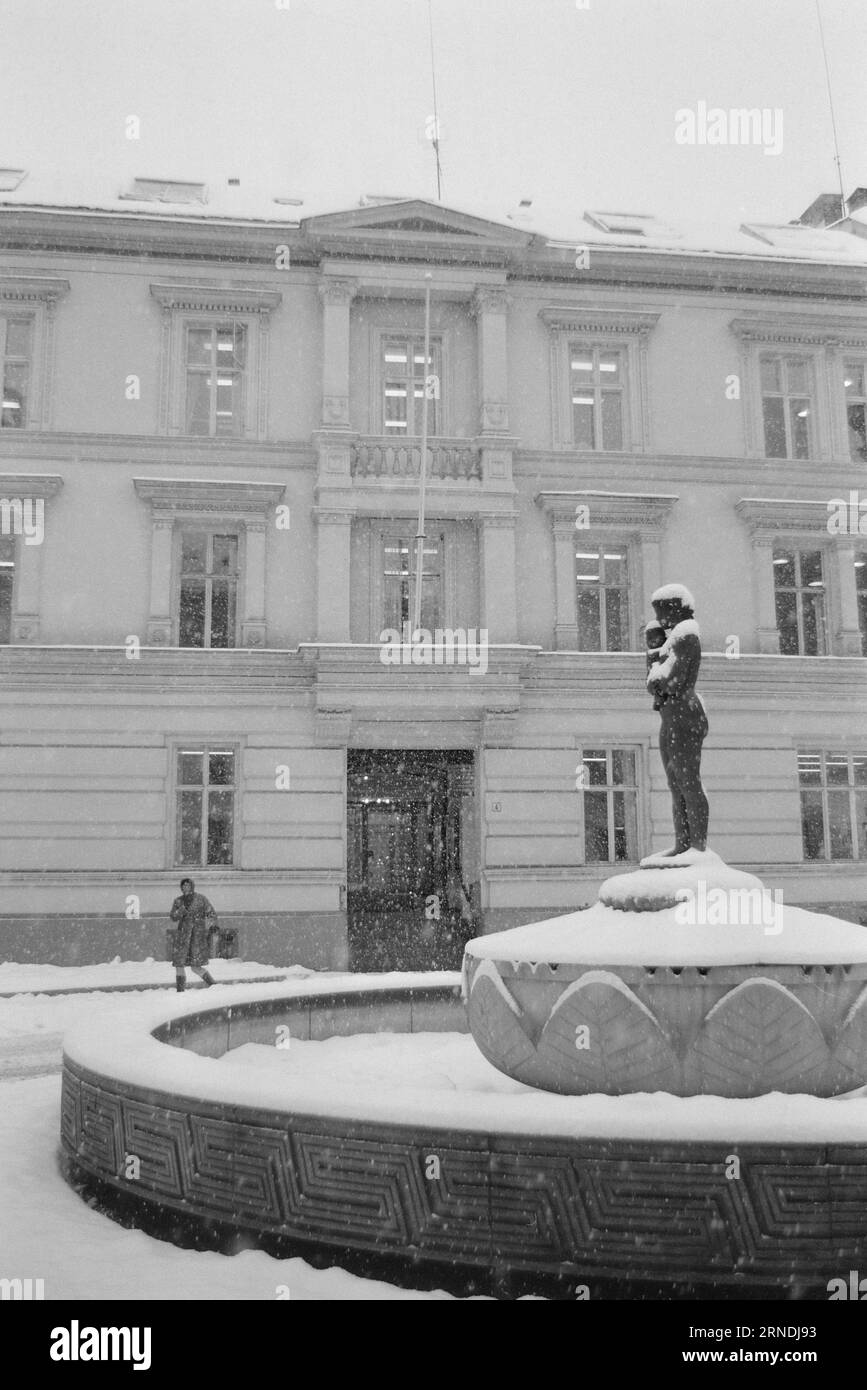 Aktuell 01 - 5 - 1974: Norwegen nextThey begann mit einem Buchladen. Heute besitzen sie ein ganzes Reich von Zeitungen, Wochenzeitschriften, Zeitschriften, Verlagen und Filmfirmen. Die Familie Bonnier wird in Schweden ein Meinungsmonopol erlangen und zum Springer kensern des Landes werden. Jetzt werfen sie ihre Augen auf Norwegen und haben hier bereits drei Wochenmagazine. Foto: Berichtsbild / aktuell / NTB ***FOTO NICHT VERARBEITET*** dieser Text wurde automatisch übersetzt! Stockfoto