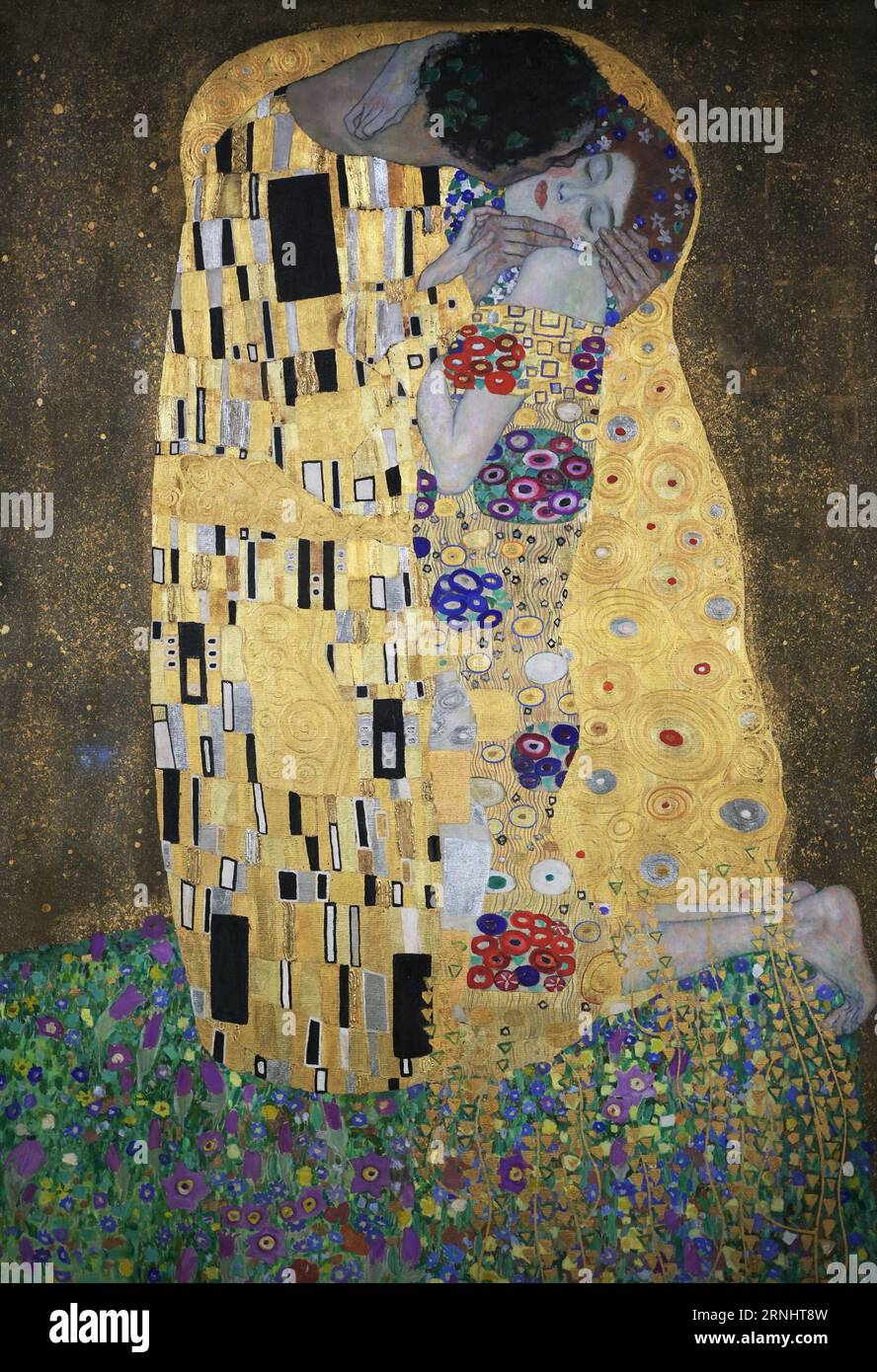 Wien, Österreich - 25.08.2023: Gustav Klimt malte den Kuss in der Österreichischen Galerie Belvedere Stockfoto