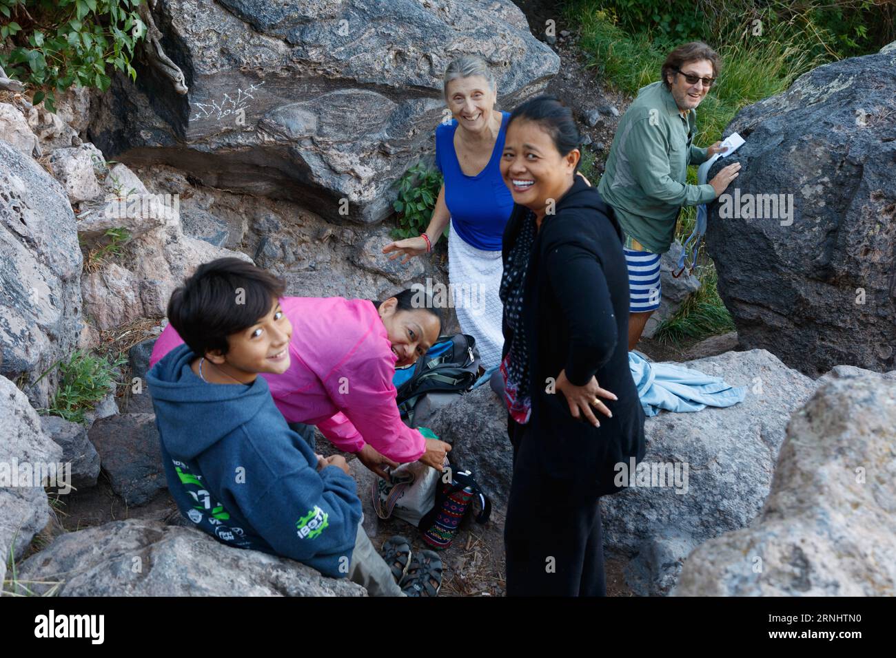 Die Leute besuchen Spence Hot Springs, direkt vor Jemez, New Mexico Stockfoto