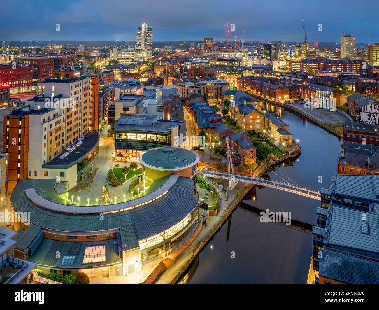 Leeds City Centre aus der Vogelperspektive. Yorkshire england. Blick auf die Universität und die Skyline. Stockfoto