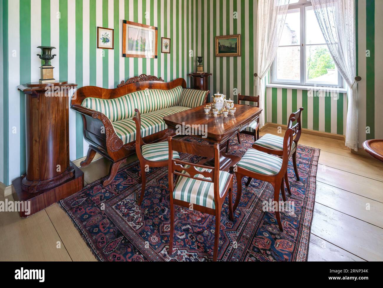 Kaffeeraum (Salon) im Cesis New Castle Interior - Cesis, Lettland Stockfoto
